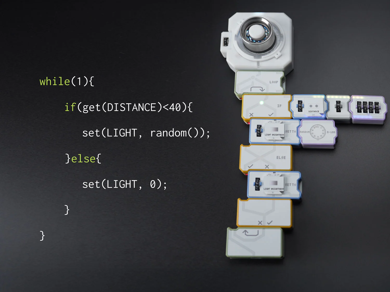 CodeeBot magnetische blokken: if, while en else in een fysieke stapel