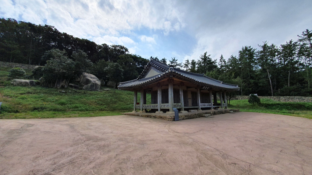 Nakseojae Library on Bogil Island in South Korea