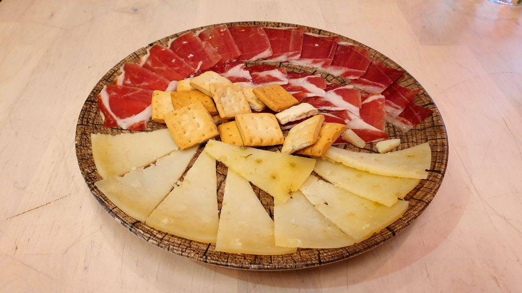 Tapas at Mercado Jamón Ibérico in Madrid, Spain