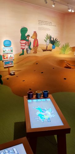 The-Hague-Childrens-Book-Museum-I-Am-Frog-Virtual-Table I am Frog room at the Children's Book Museum in The Hague