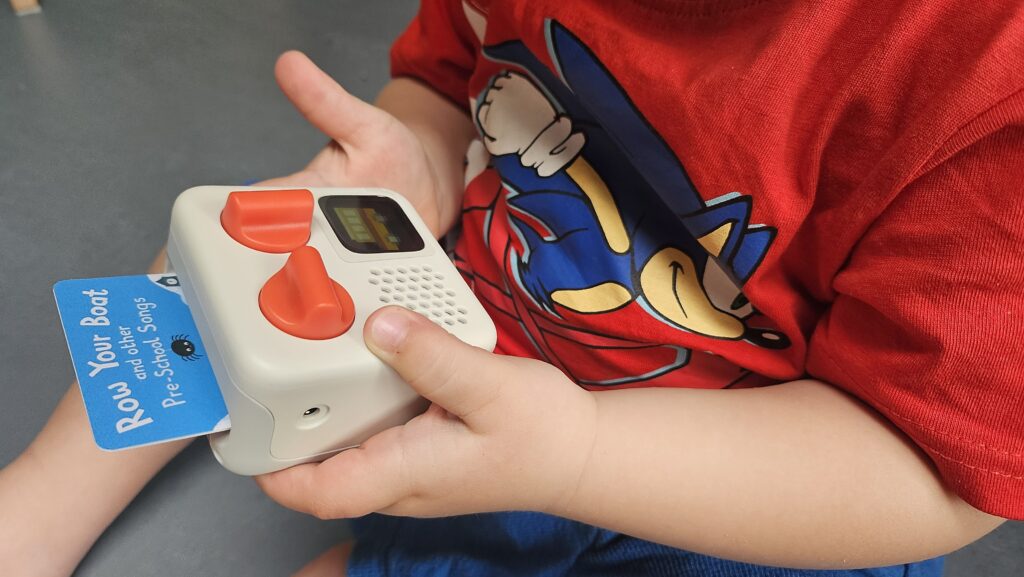 Spelen met de yoto mini